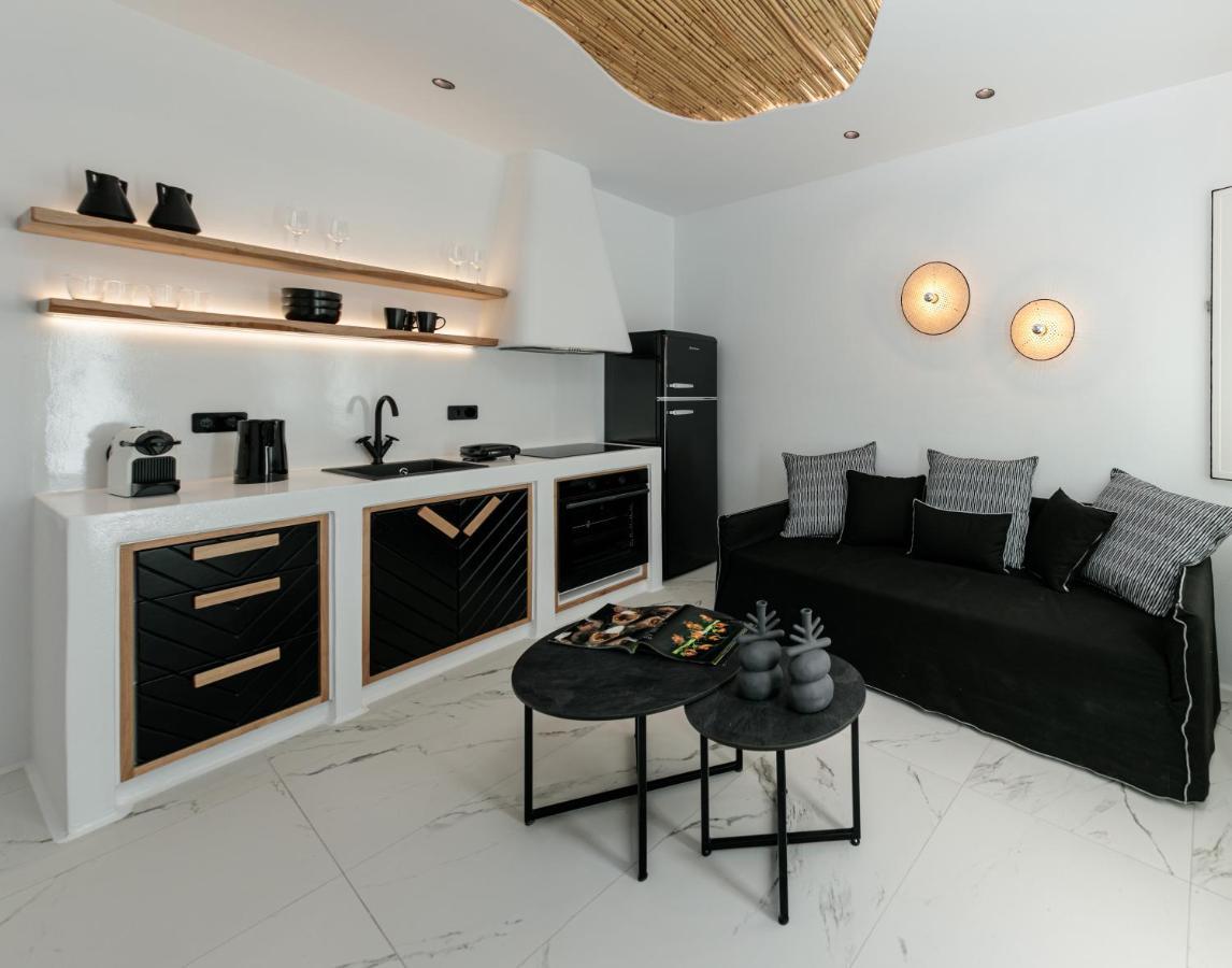 Black Concept Maisonette Naxos City Exterior photo